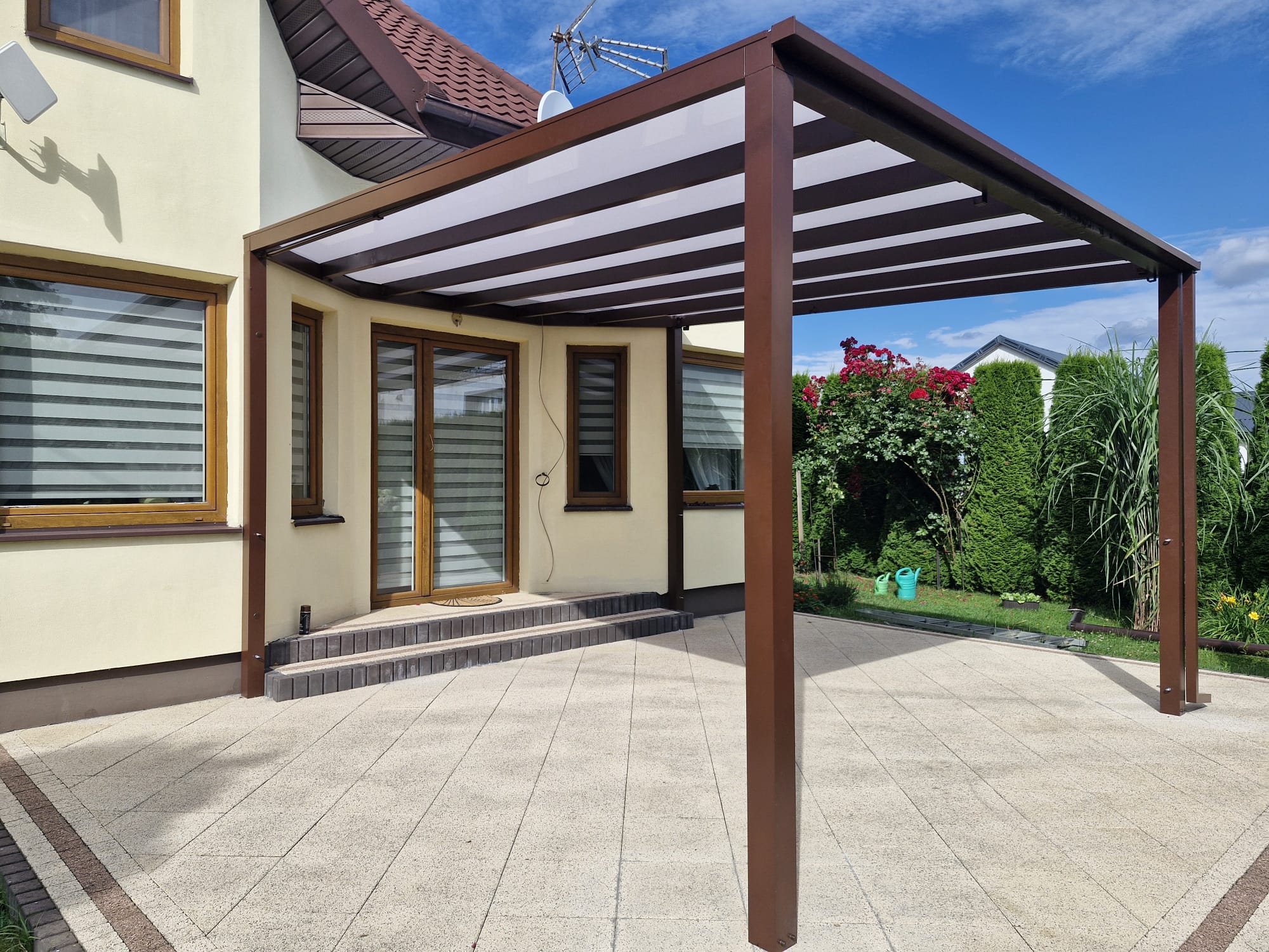 Produkcja konstrukcji stalowych UNIMAX – spawanie na wymiar